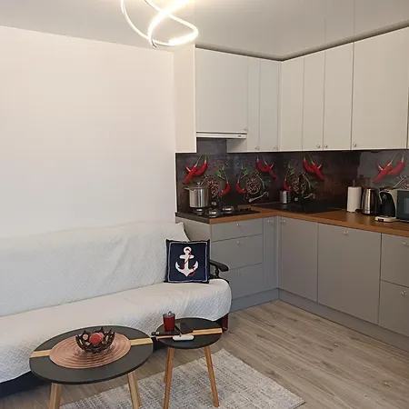 Azyl Apartmán *